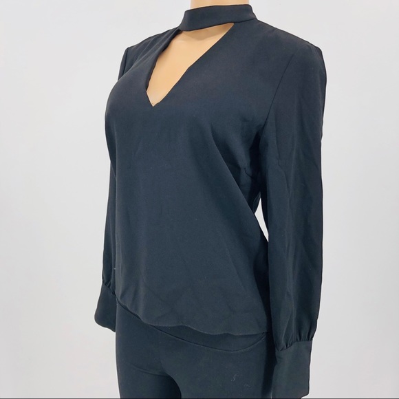 ZARA Woman V Neck Blouse - Picture 2 of 7